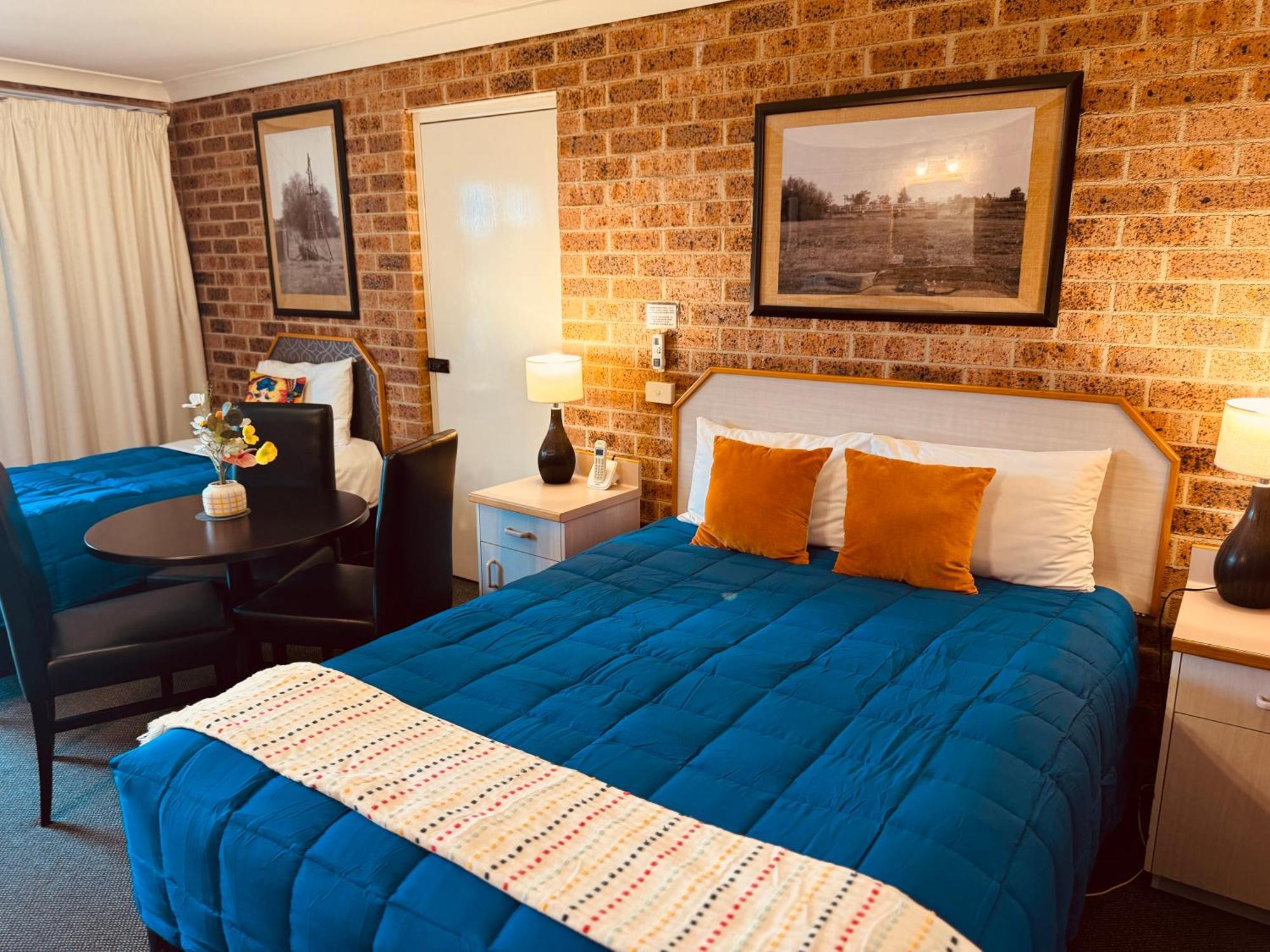 Town And Country Motor Inn タムワース エクステリア 写真