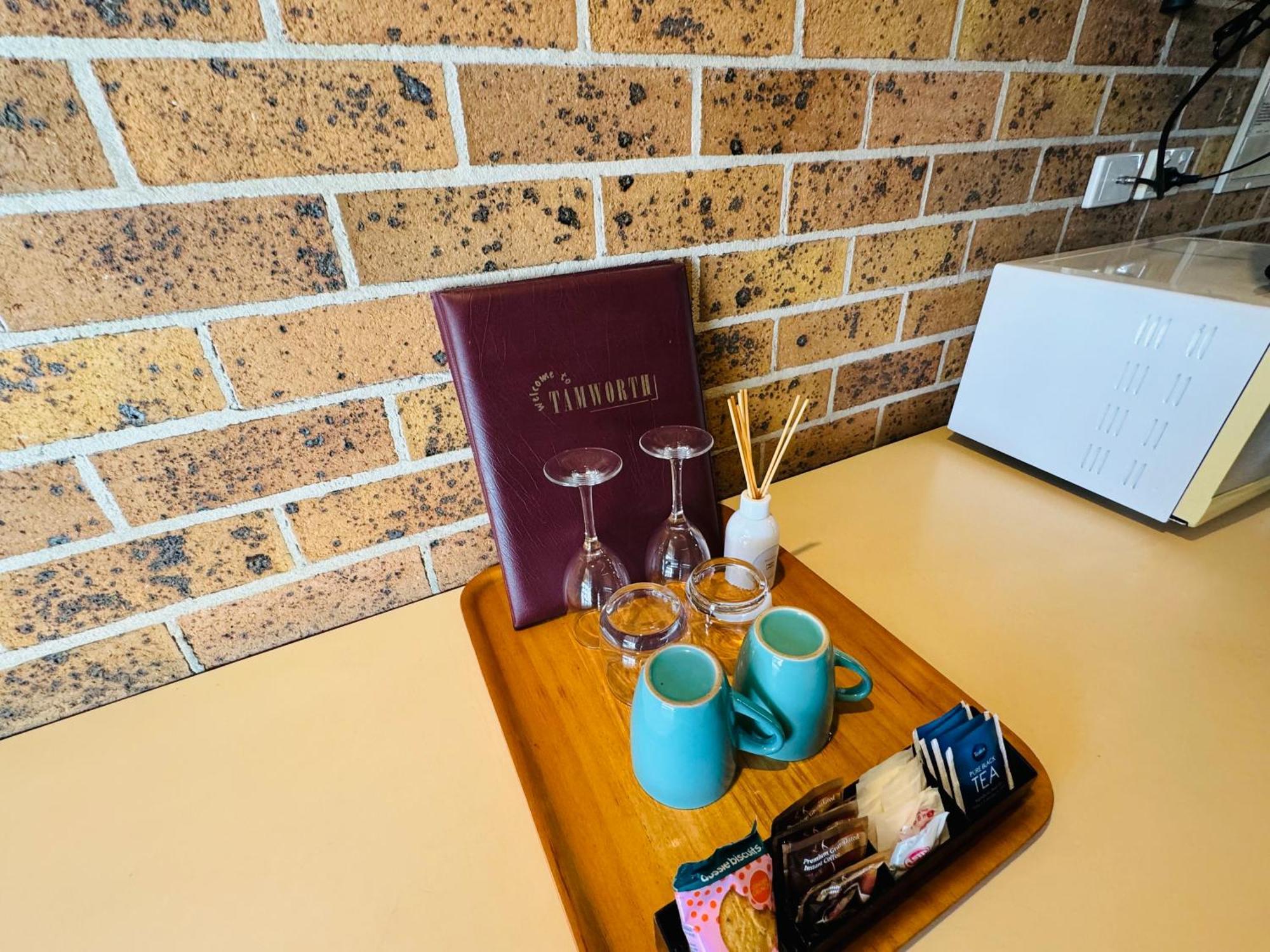 Town And Country Motor Inn タムワース エクステリア 写真